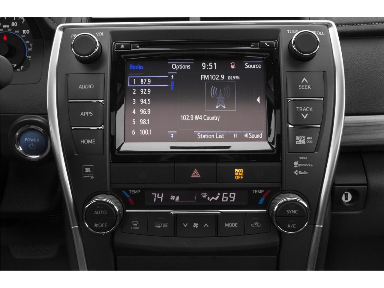 2015 Toyota Camry Hybrid SE photo 4