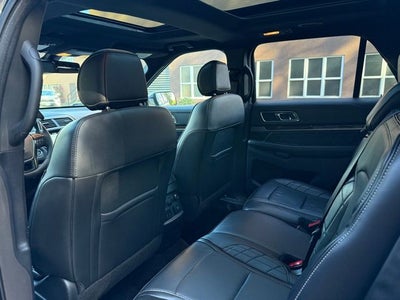 2017 Ford Explorer Platinum