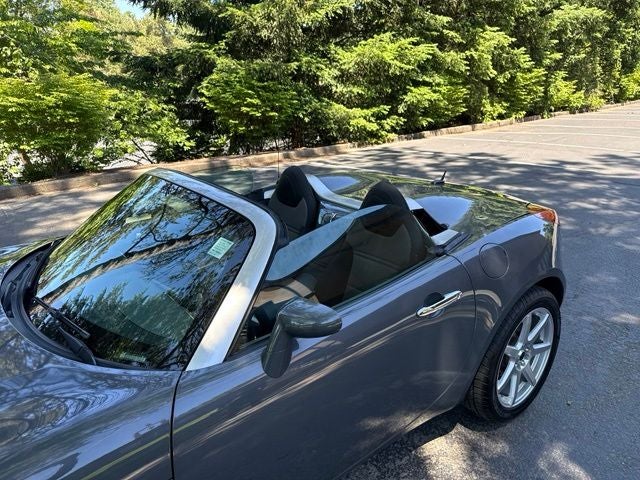 2008 Pontiac Solstice Base