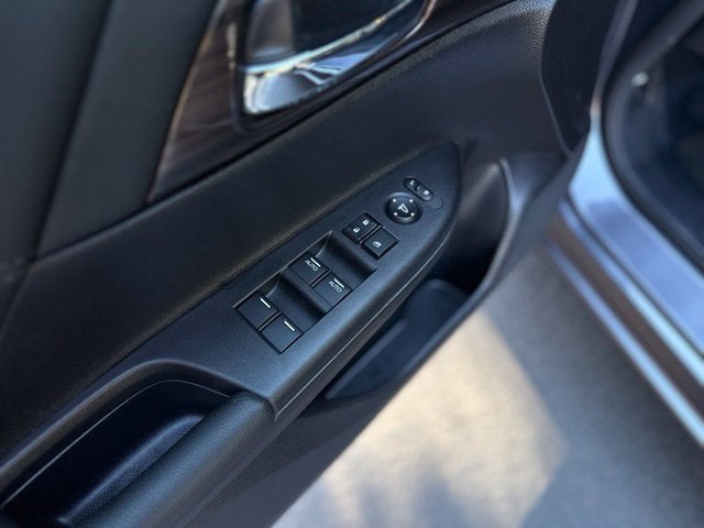 2017 Honda Accord EX-L w/Navigation and Honda Sensing