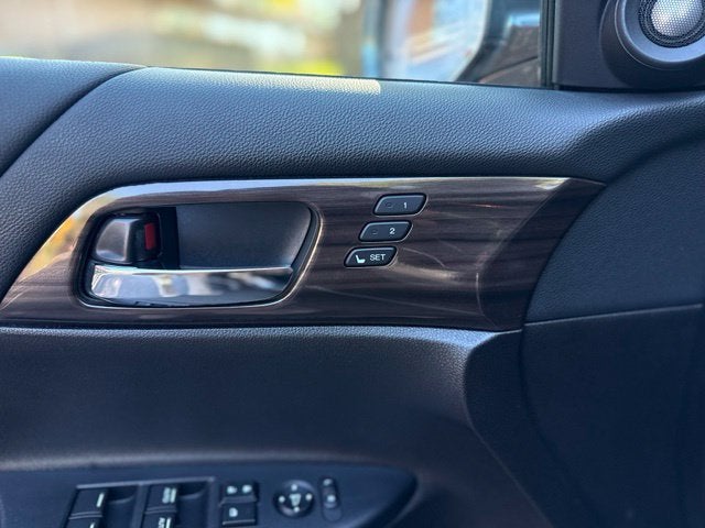 2017 Honda Accord EX-L w/Navigation and Honda Sensing