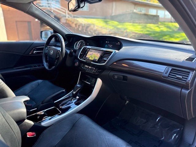 2017 Honda Accord EX-L w/Navigation and Honda Sensing