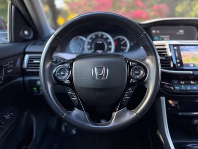 2017 Honda Accord EX-L w/Navigation and Honda Sensing