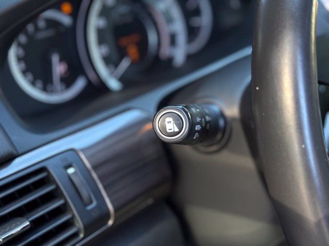 2017 Honda Accord EX-L w/Navigation and Honda Sensing