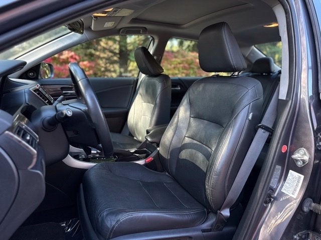 2017 Honda Accord EX-L w/Navigation and Honda Sensing