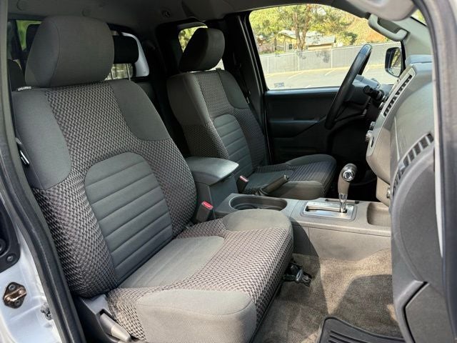 2015 Nissan Frontier SV