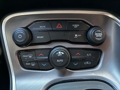 2021 Dodge Challenger SXT