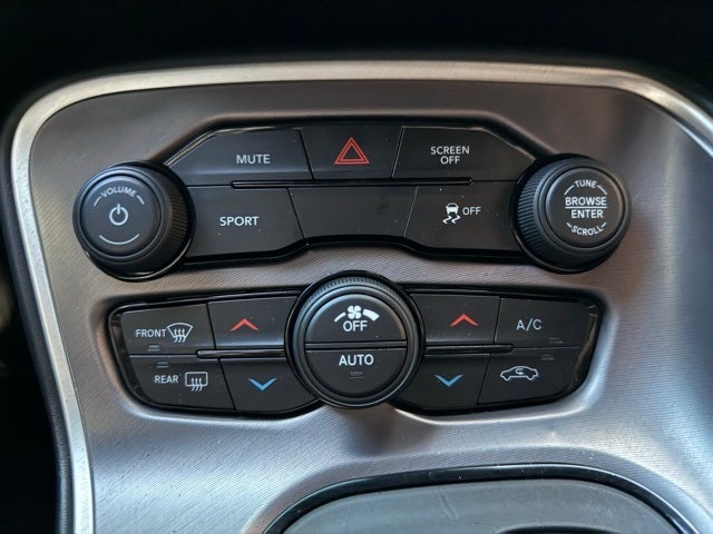 2021 Dodge Challenger SXT