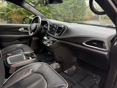 2019 Chrysler Pacifica Hybrid Limited