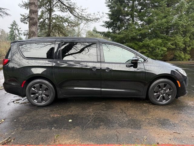 2019 Chrysler Pacifica Hybrid Limited