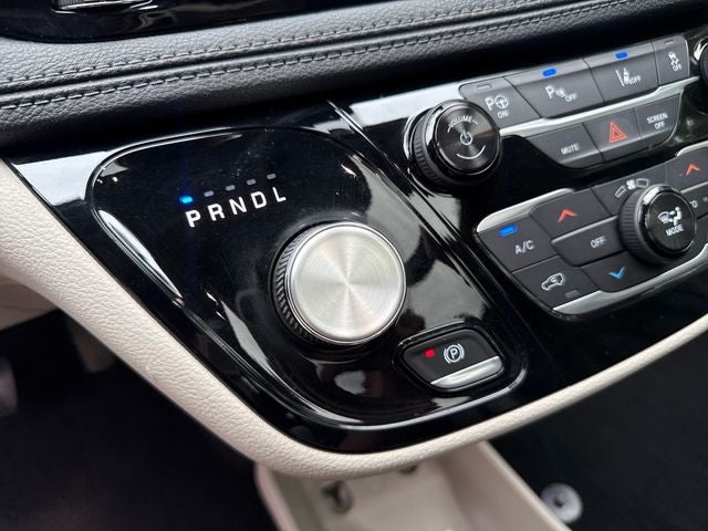 2018 Chrysler Pacifica Hybrid Limited