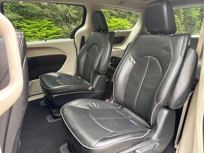 2018 Chrysler Pacifica Hybrid Limited