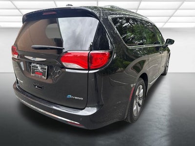 2018 Chrysler Pacifica Hybrid Limited