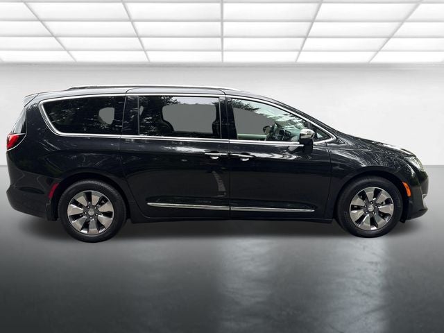 2018 Chrysler Pacifica Hybrid Limited