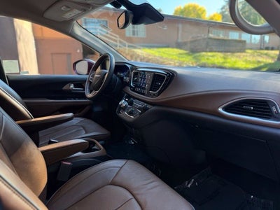 2018 Chrysler Pacifica Hybrid Limited