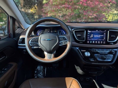 2018 Chrysler Pacifica Hybrid Limited