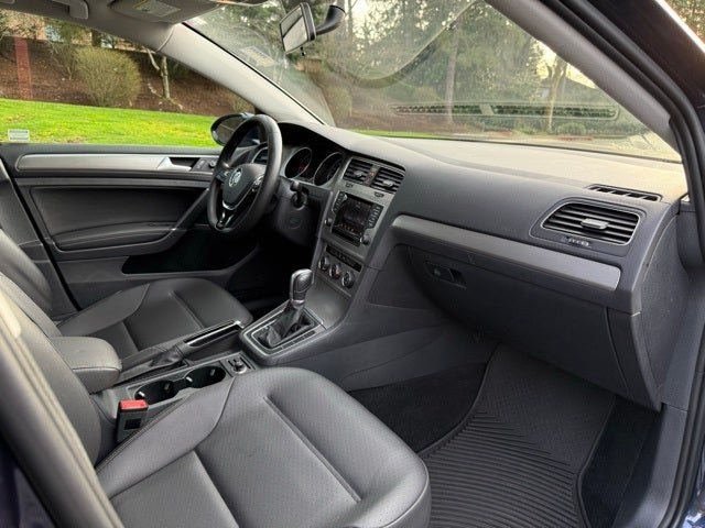 2015 Volkswagen Golf SportWagen S