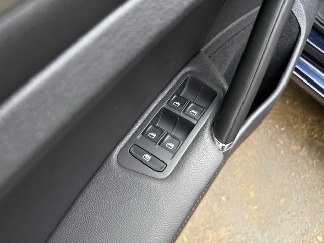 2015 Volkswagen Golf SportWagen S