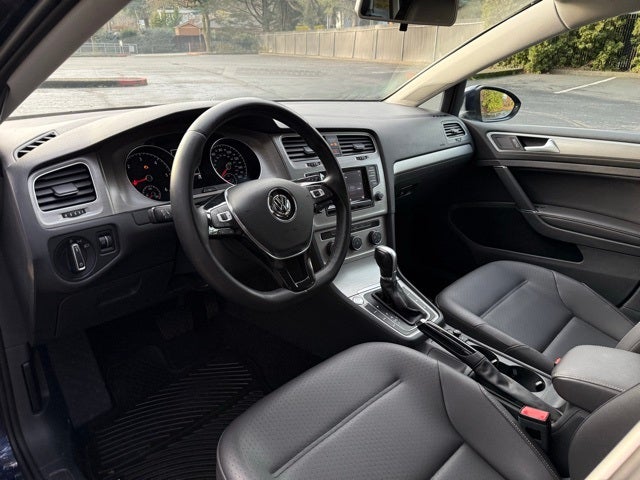 2015 Volkswagen Golf SportWagen S