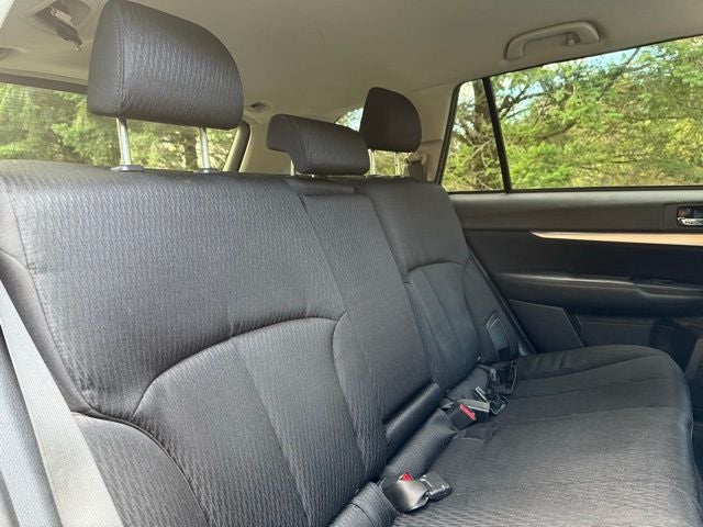 2010 Subaru Outback 2.5i Premium