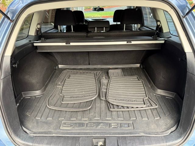 2010 Subaru Outback 2.5i Premium