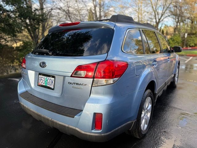 2010 Subaru Outback 2.5i Premium