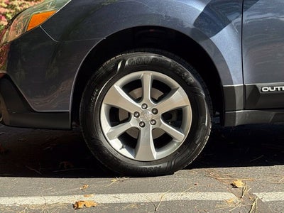 2013 Subaru Outback 2.5i Limited