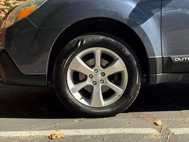 2013 Subaru Outback 2.5i Limited
