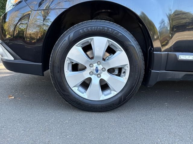 2012 Subaru Outback 2.5i Limited
