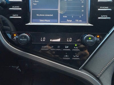 2018 Toyota Camry Hybrid LE