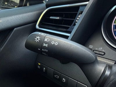 2018 Toyota Camry Hybrid LE