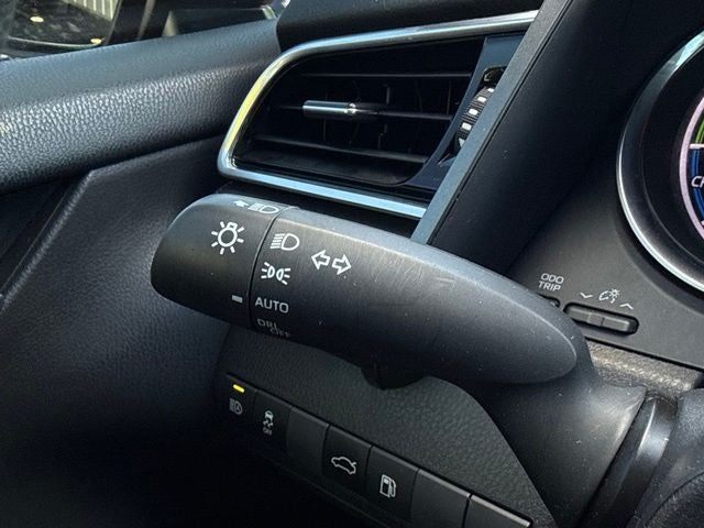 2018 Toyota Camry Hybrid LE