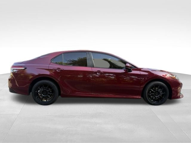 2018 Toyota Camry Hybrid LE