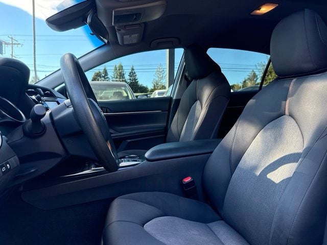 2018 Toyota Camry Hybrid LE