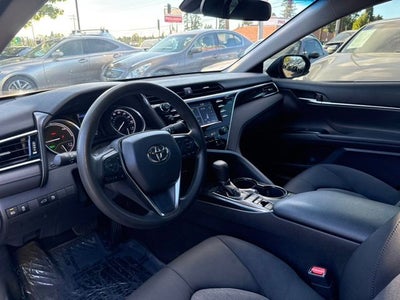 2018 Toyota Camry Hybrid LE