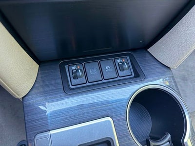 2014 Toyota Camry Hybrid XLE