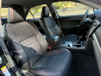 2015 Toyota Camry Hybrid SE