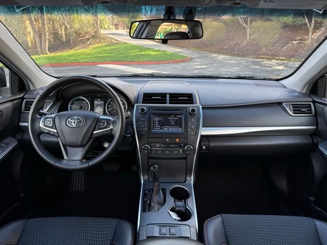 2015 Toyota Camry Hybrid SE