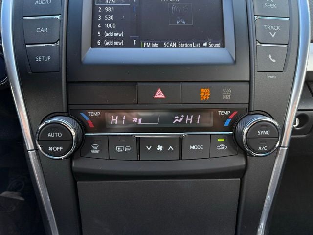 2015 Toyota Camry Hybrid SE