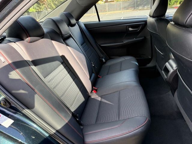 2015 Toyota Camry Hybrid SE