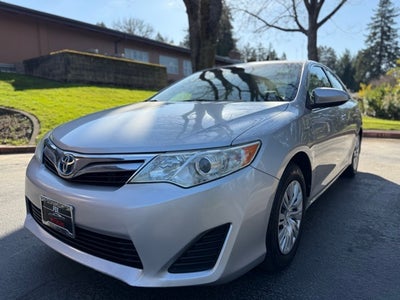 2014 Toyota Camry Hybrid LE