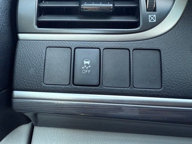 2014 Toyota Camry Hybrid LE