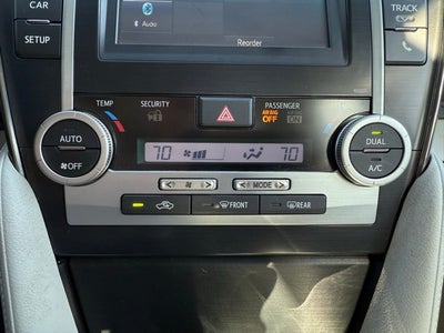 2014 Toyota Camry Hybrid LE