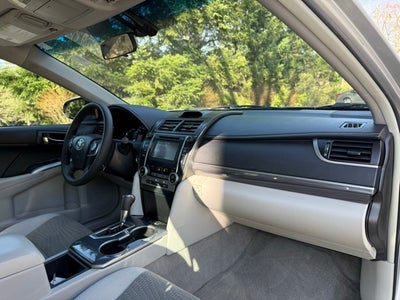 2014 Toyota Camry Hybrid LE