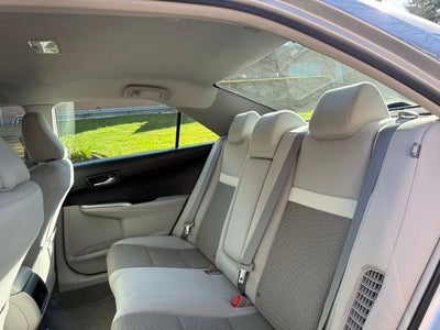 2014 Toyota Camry Hybrid LE