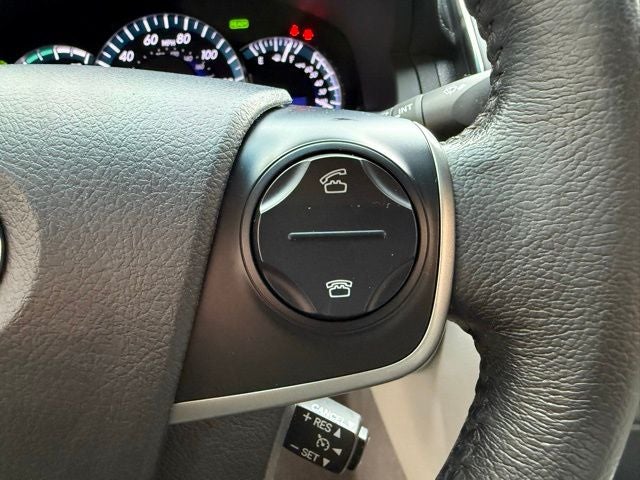 2012 Toyota Camry Hybrid XLE