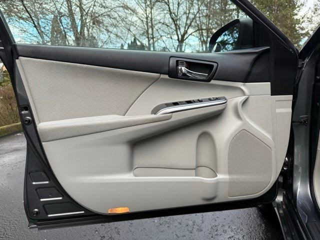 2012 Toyota Camry Hybrid XLE