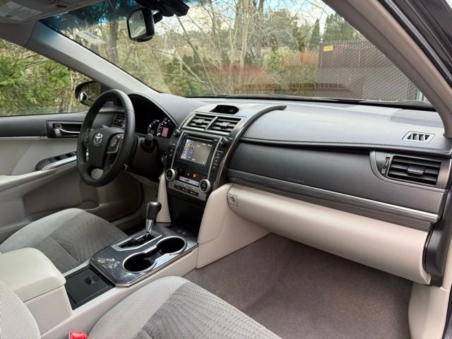 2012 Toyota Camry Hybrid XLE