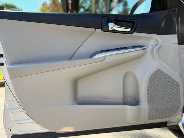 2012 Toyota Camry Hybrid XLE