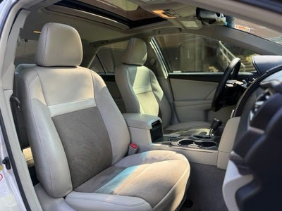 2012 Toyota Camry Hybrid XLE